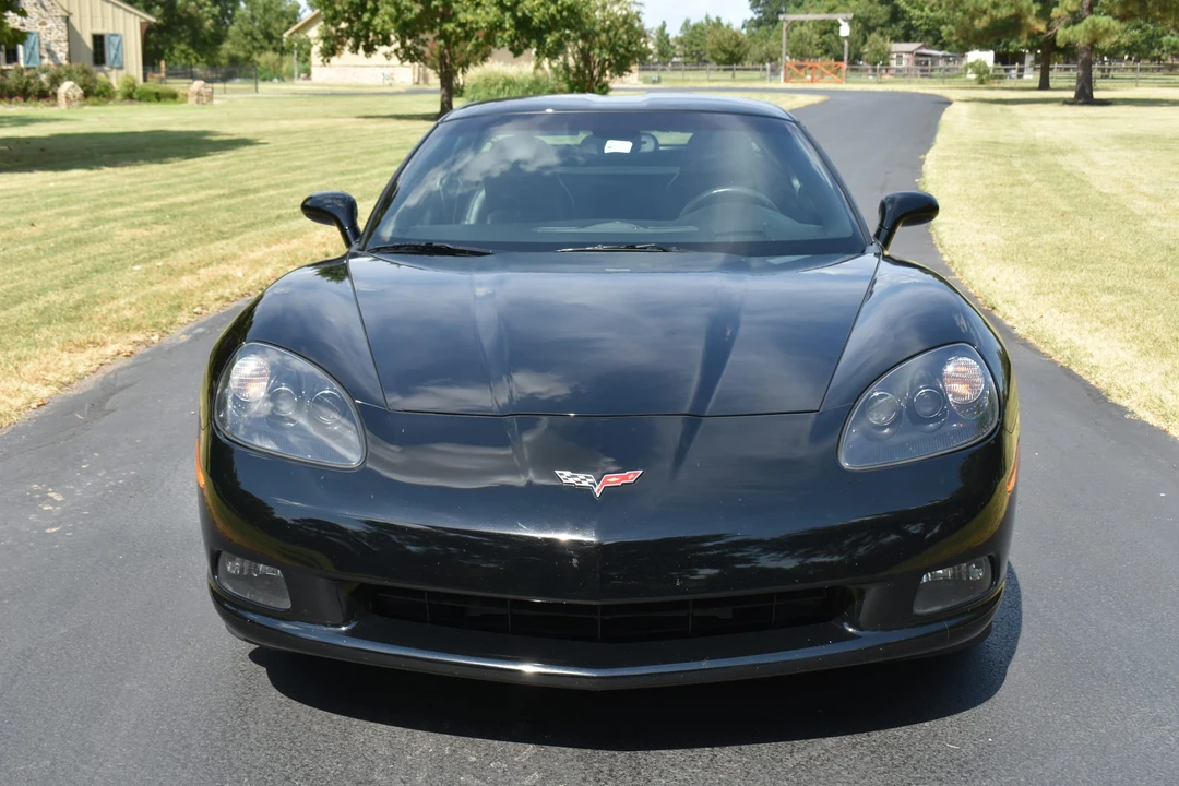 2011 Chevrolet Corvette C6 - Image 2 of 31