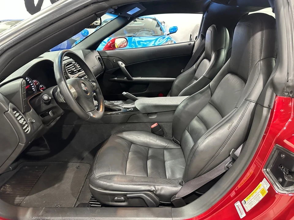 2011 Chevrolet Corvette C6 - Image 18 of 21