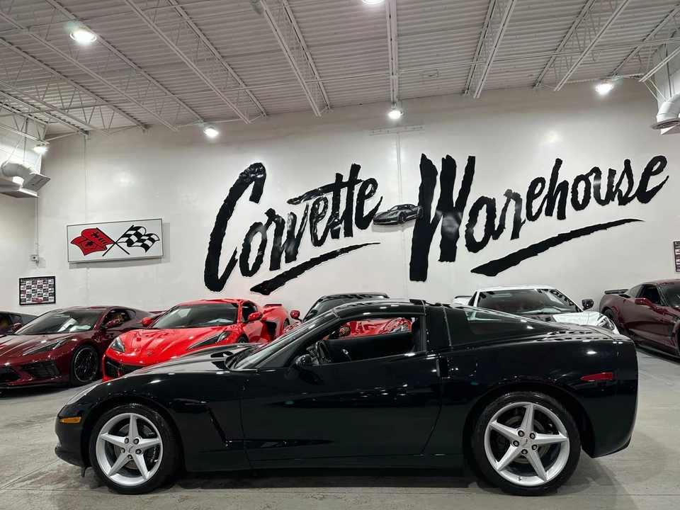 2011 Chevrolet Corvette C6 - Image 2 of 21