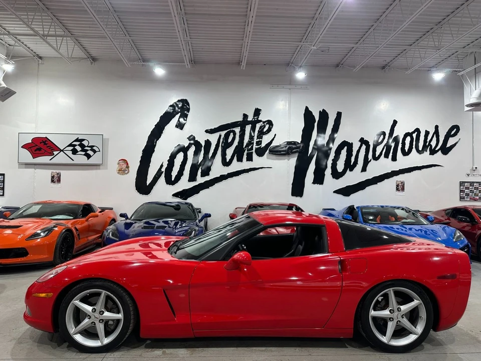 2011 Chevrolet Corvette C6 - Image 2 of 11