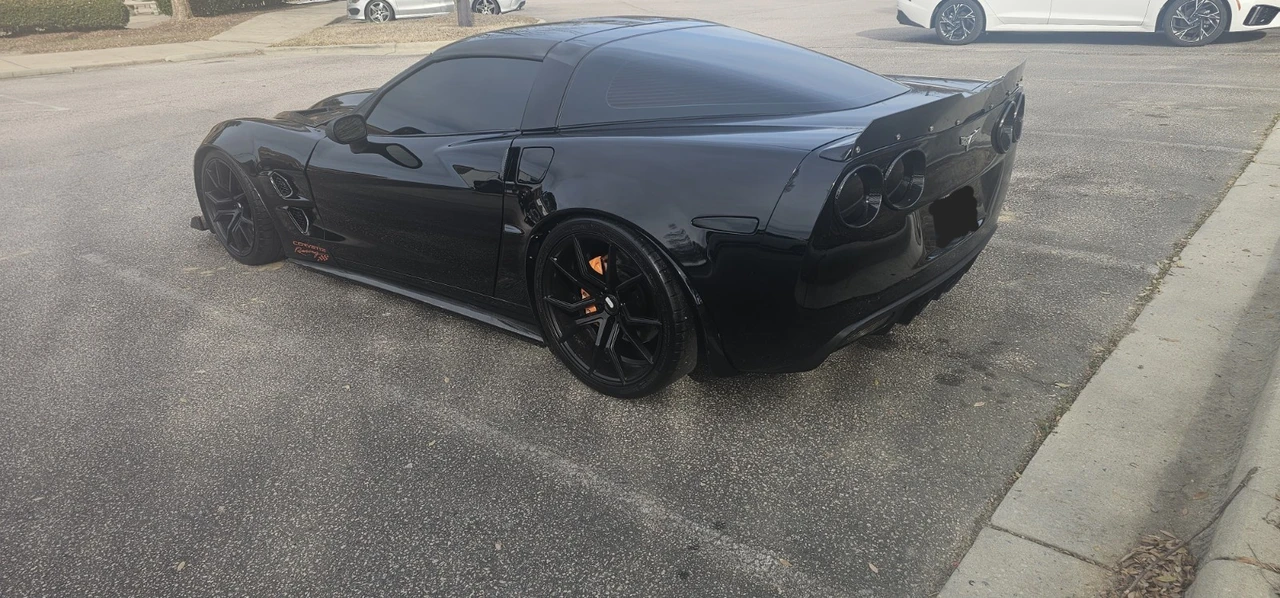 2011 Chevrolet Corvette C6 - Image 2 of 8