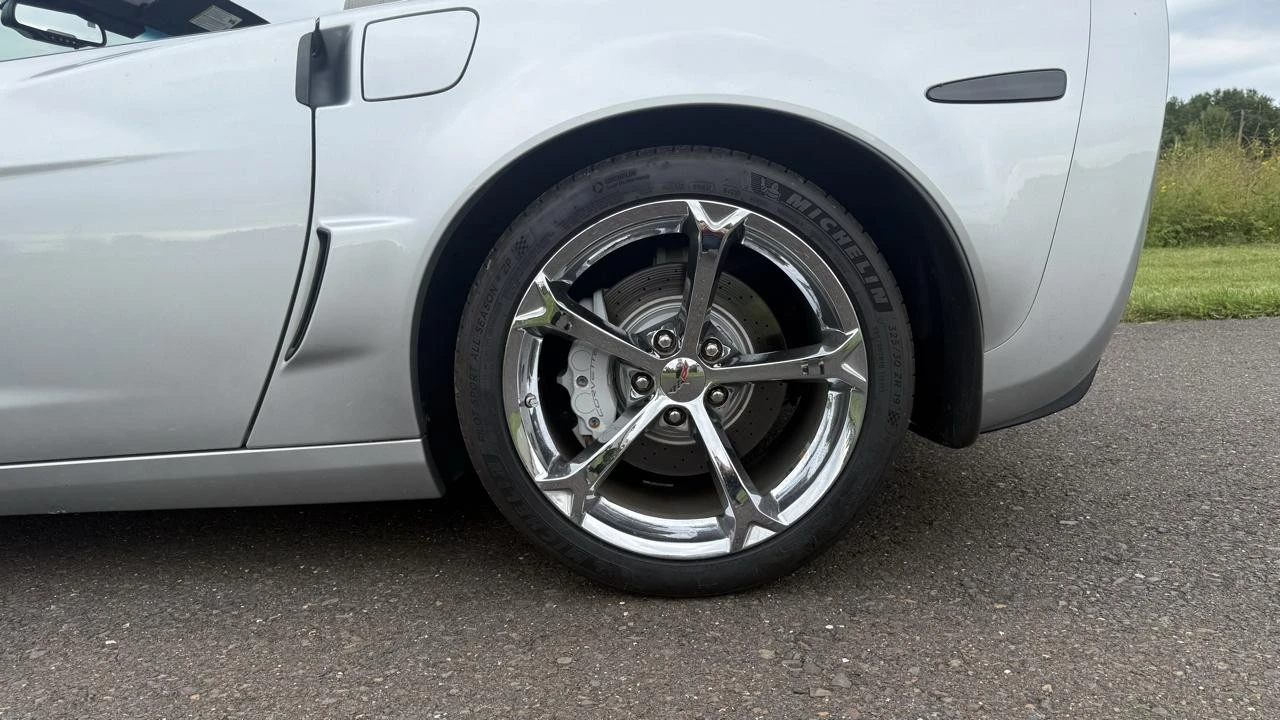 2011 Chevrolet Corvette C6 Grand Sport - Image 19 of 20