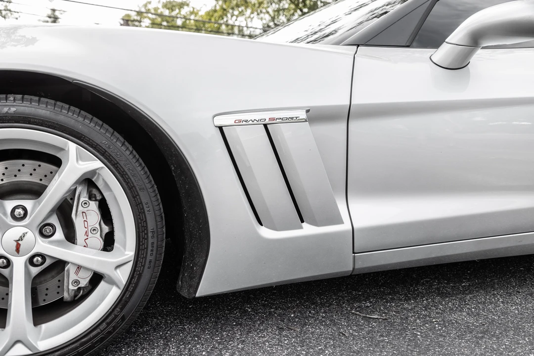 2011 Chevrolet Corvette C6 - Image 23 of 31