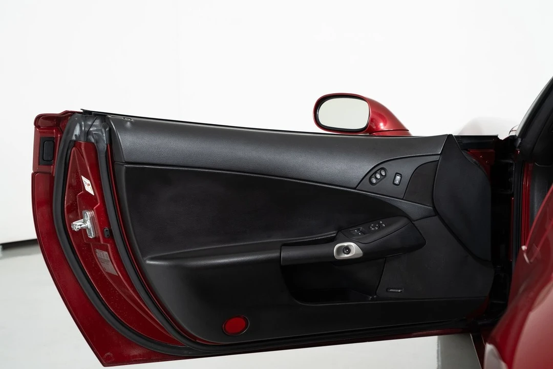 2011 Chevrolet Corvette C6 - Image 19 of 31