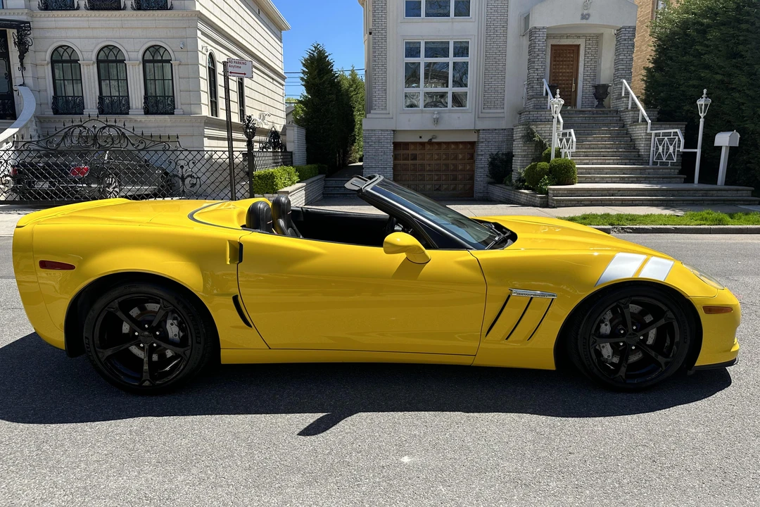 2011 Chevrolet Corvette C6 - Image 3 of 31