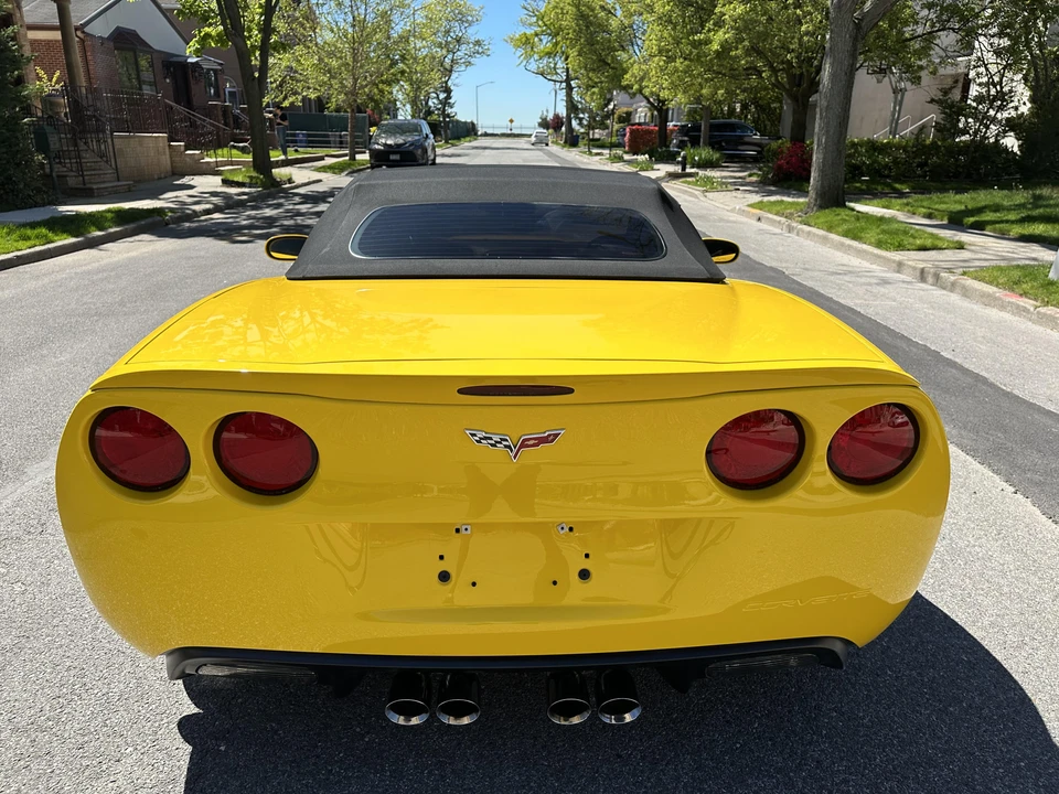 2011 Chevrolet Corvette C6 - Image 24 of 31