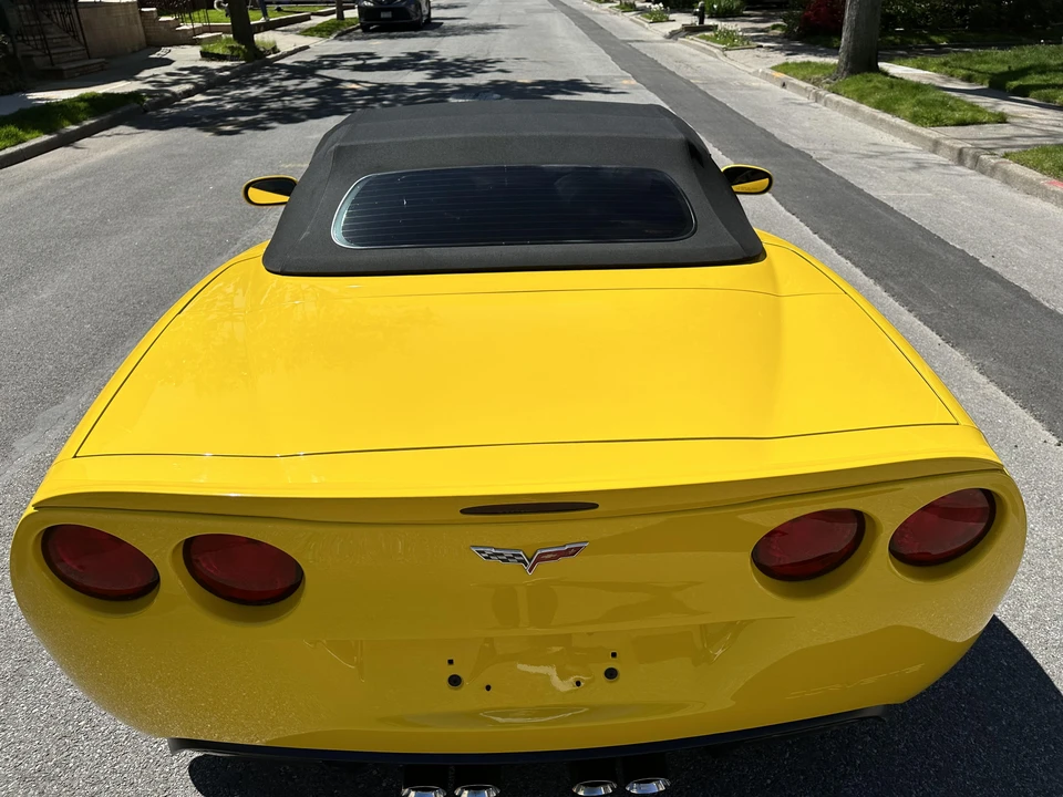 2011 Chevrolet Corvette C6 - Image 25 of 31