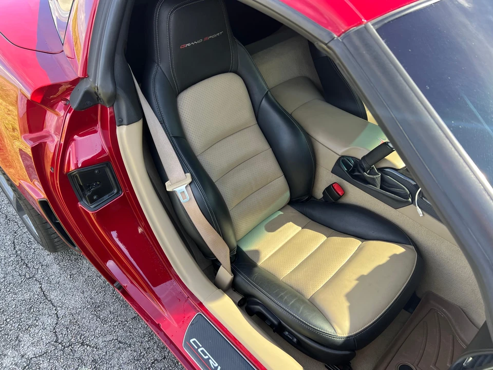2011 Chevrolet Corvette C6 - Image 28 of 31