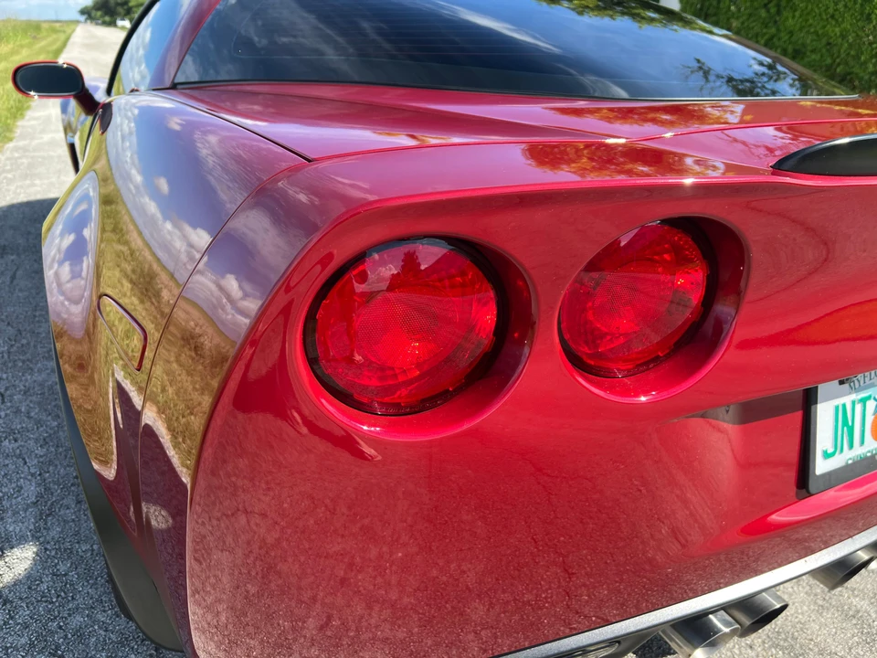 2011 Chevrolet Corvette C6 - Image 14 of 31