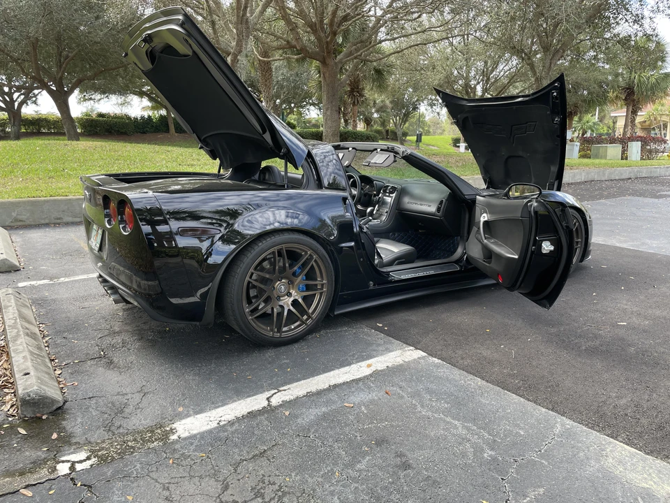2011 Chevrolet Corvette C6 - Image 18 of 31