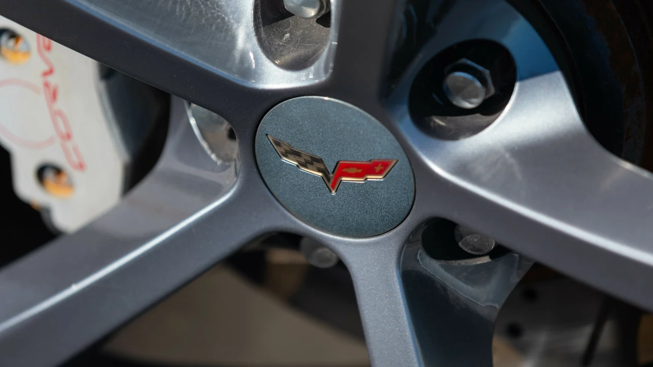 2011 Chevrolet Corvette C6 - Image 18 of 24