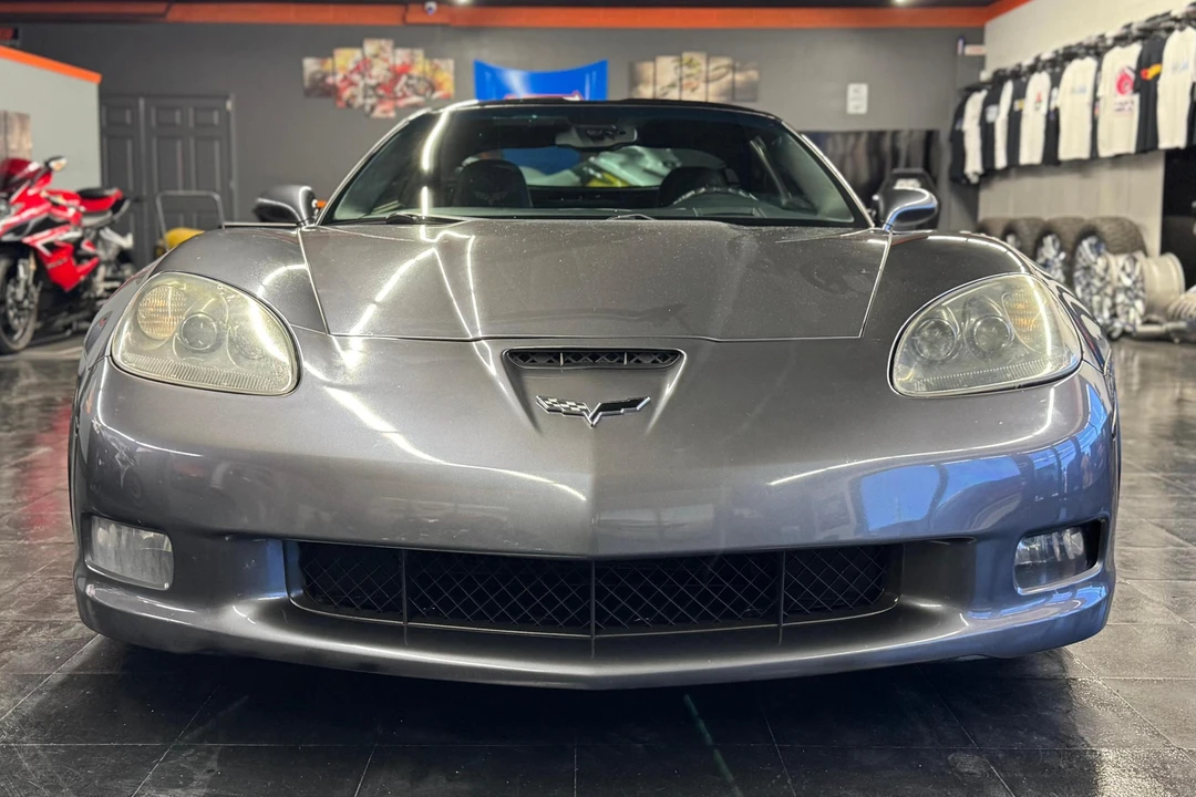 2011 Chevrolet Corvette C6 - Image 2 of 31