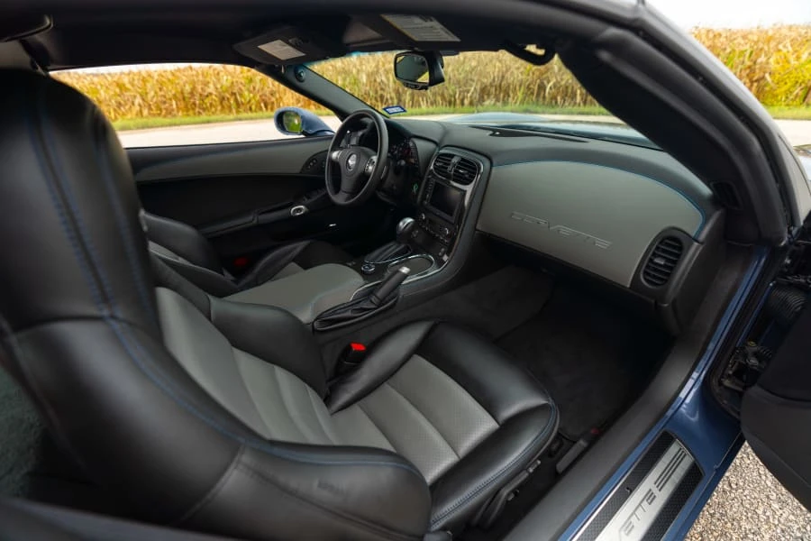 2011 Chevrolet Corvette C6 - Image 16 of 19