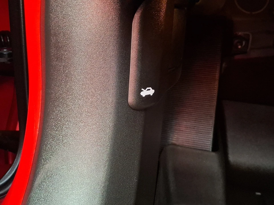 2011 Chevrolet Corvette C6 Grand Sport - Image 25 of 31