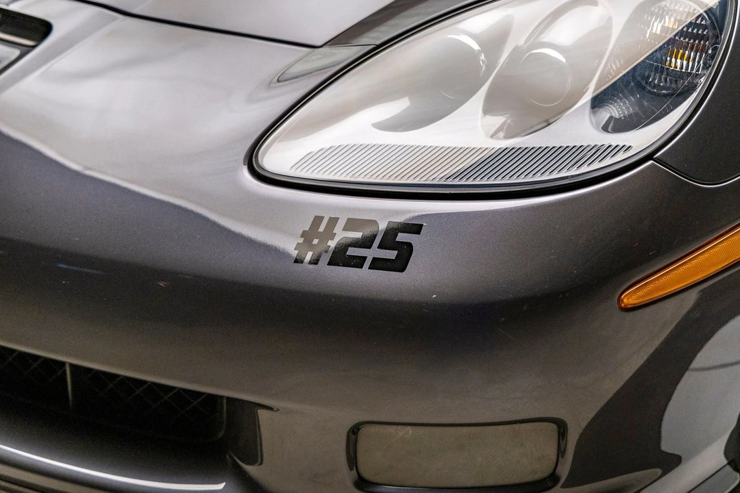 2011 Chevrolet Corvette C6 Grand Sport - Image 18 of 24