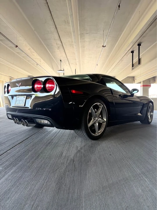 2011 Chevrolet Corvette C6 - Image 8 of 9