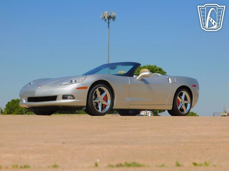 2011 Chevrolet Corvette C6 - Image 4 of 12