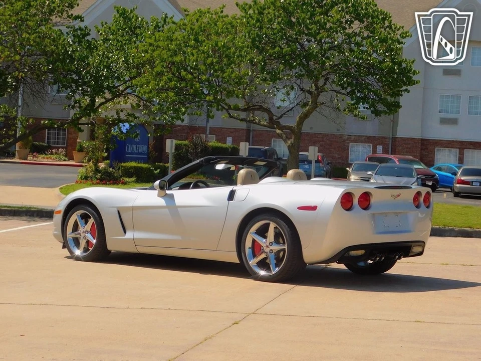 2011 Chevrolet Corvette C6 - Image 19 of 21