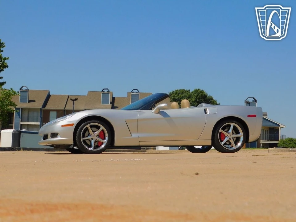 2011 Chevrolet Corvette C6 - Image 11 of 12