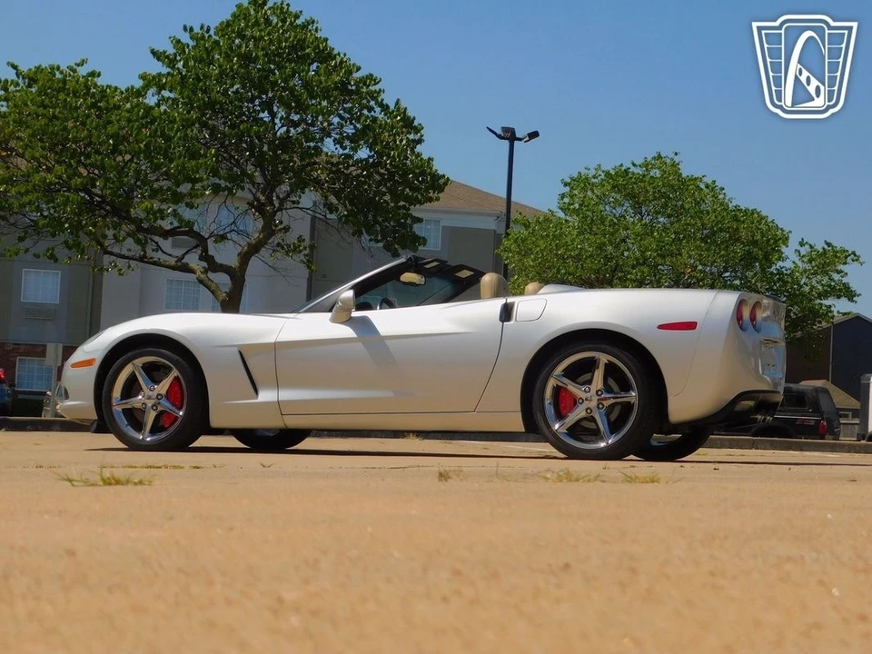 2011 Chevrolet Corvette C6 - Image 17 of 21