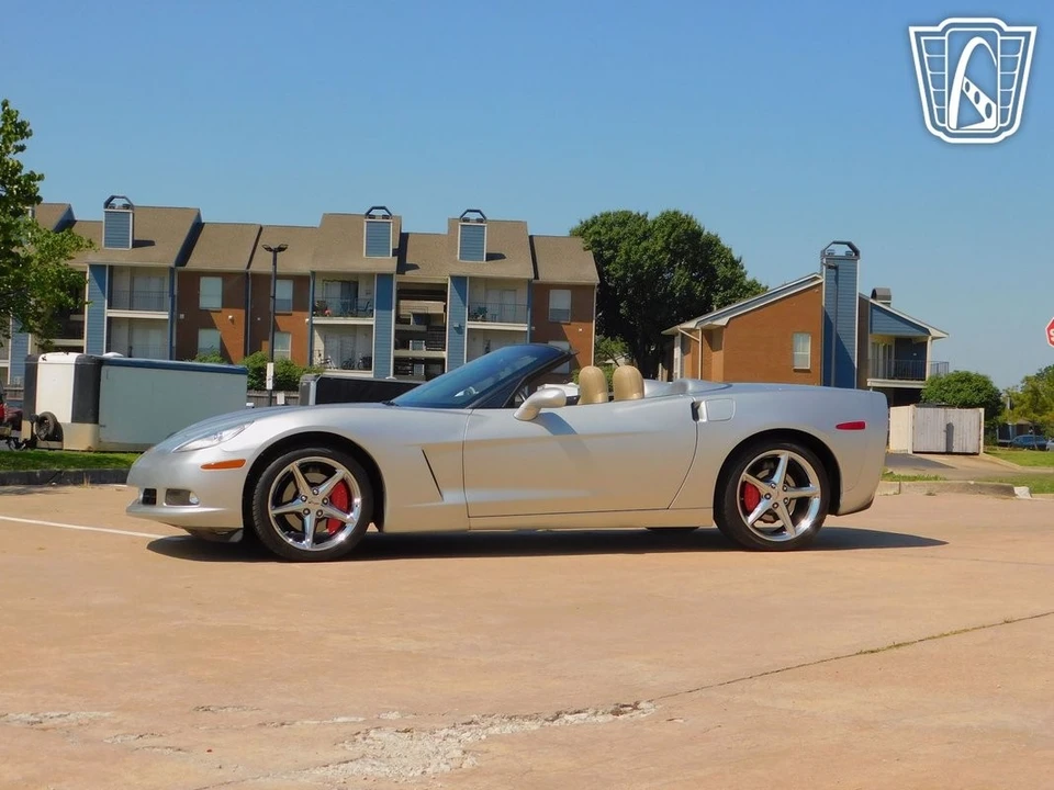 2011 Chevrolet Corvette C6 - Image 10 of 12