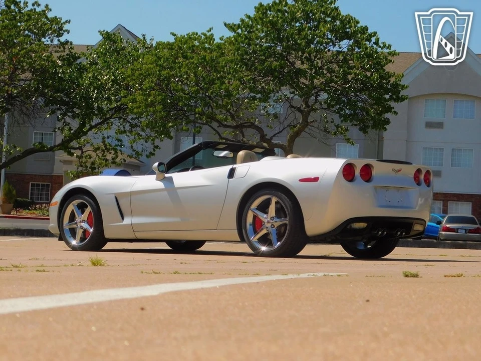 2011 Chevrolet Corvette C6 - Image 18 of 21