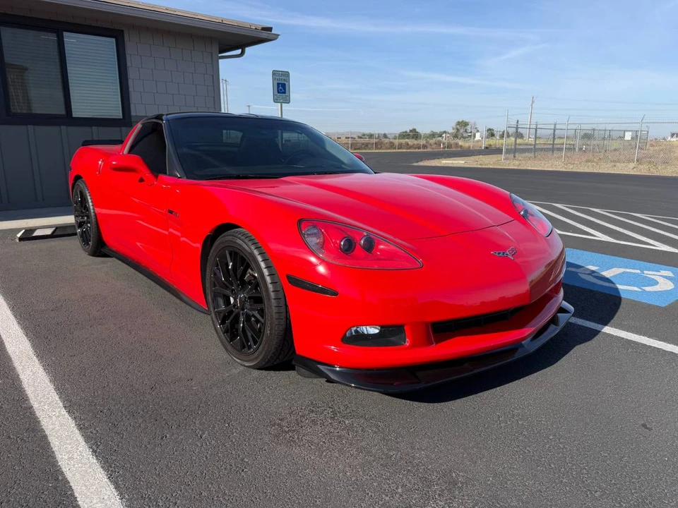 2011 Chevrolet Corvette C6 - Image 6 of 7