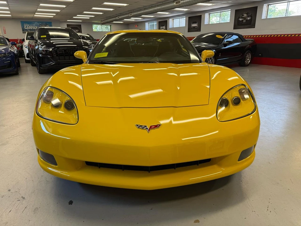 2011 Chevrolet Corvette C6 - Image 2 of 31