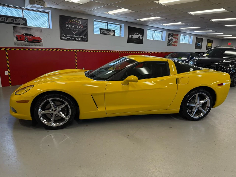 2011 Chevrolet Corvette C6 - Image 3 of 31