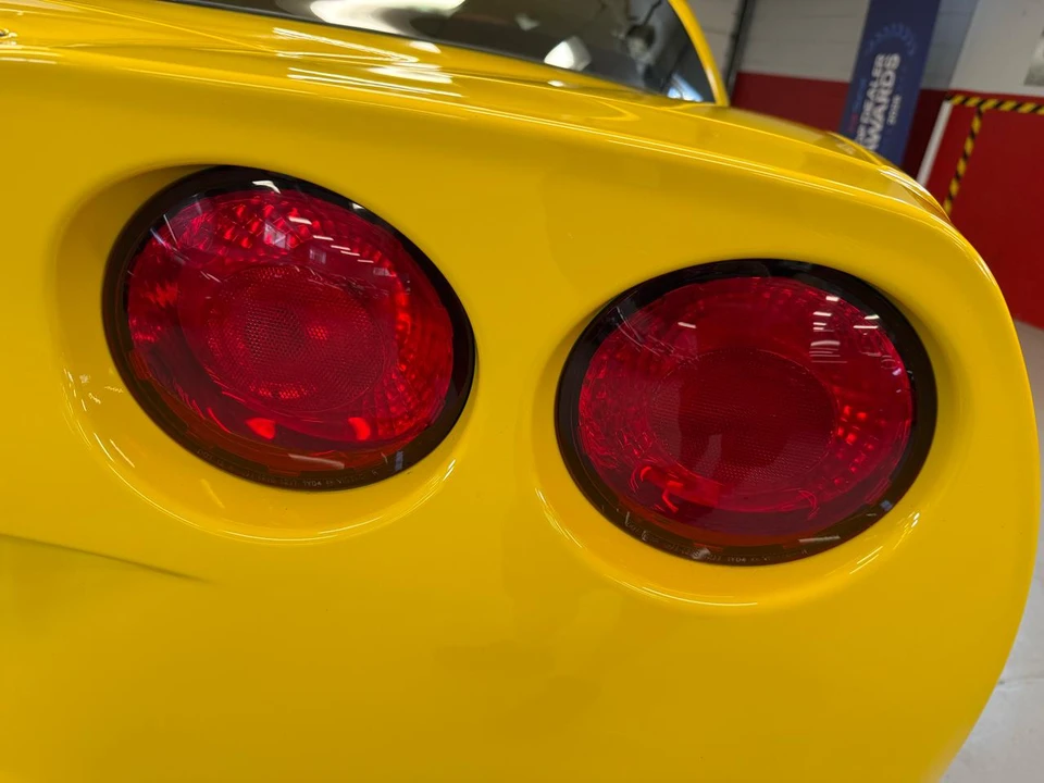 2011 Chevrolet Corvette C6 - Image 11 of 31
