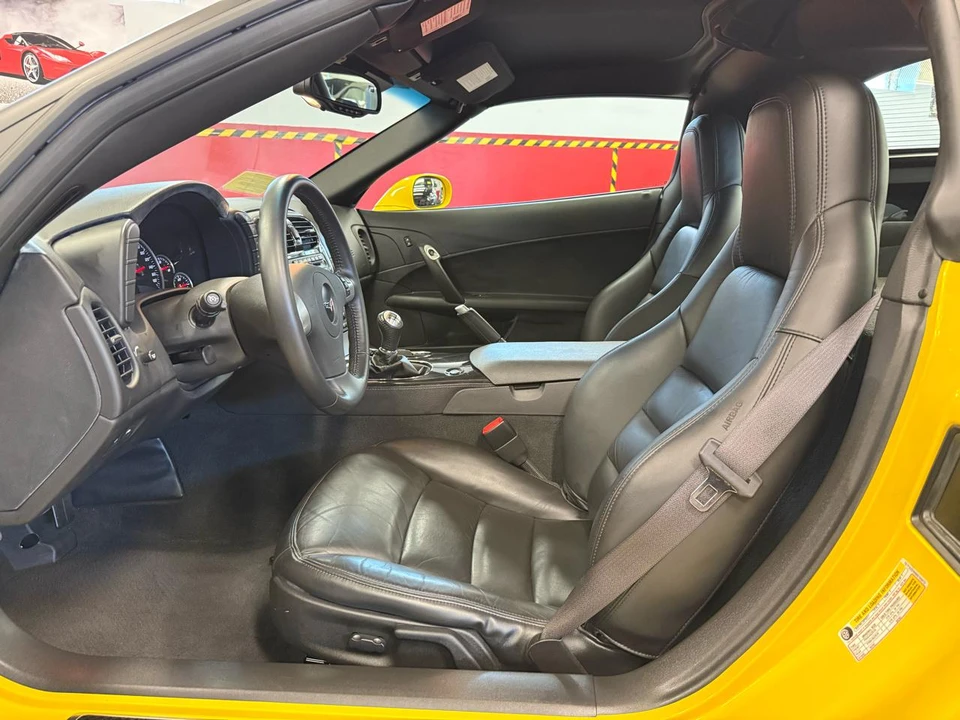 2011 Chevrolet Corvette C6 - Image 25 of 31
