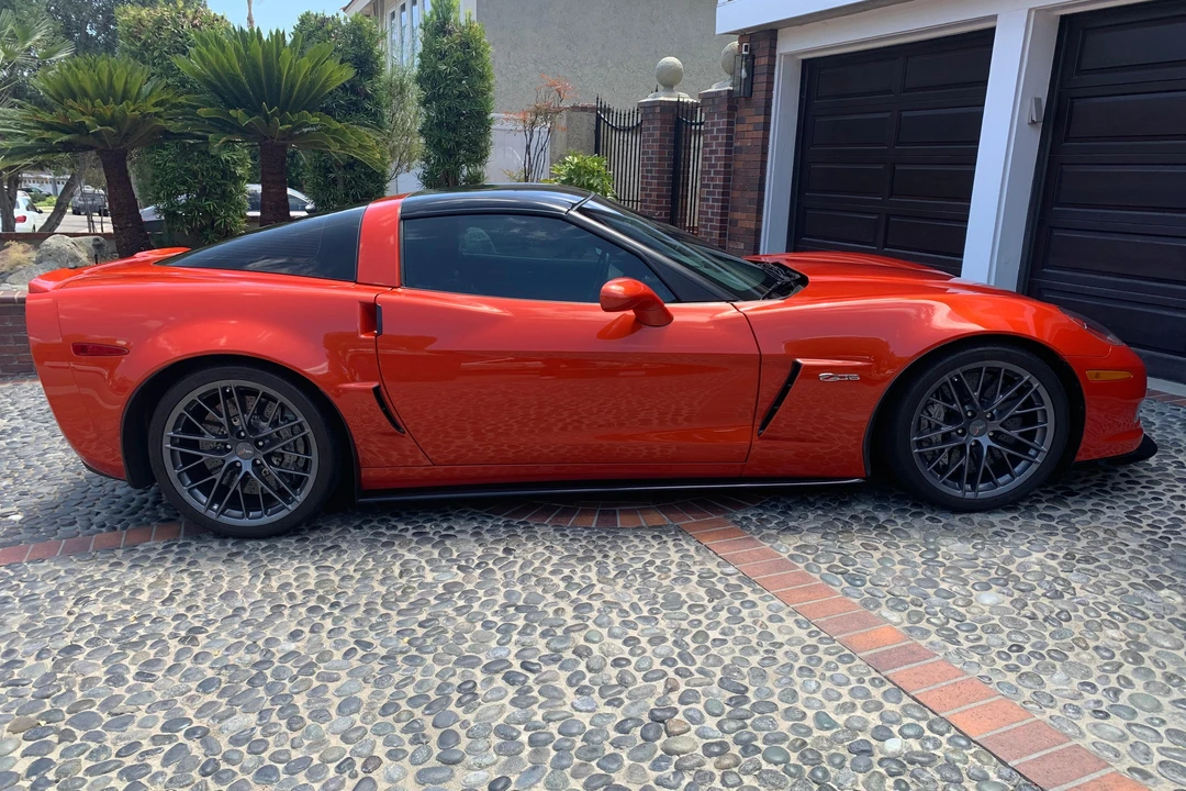 2011 Chevrolet Corvette C6 Z06 - Image 3 of 31