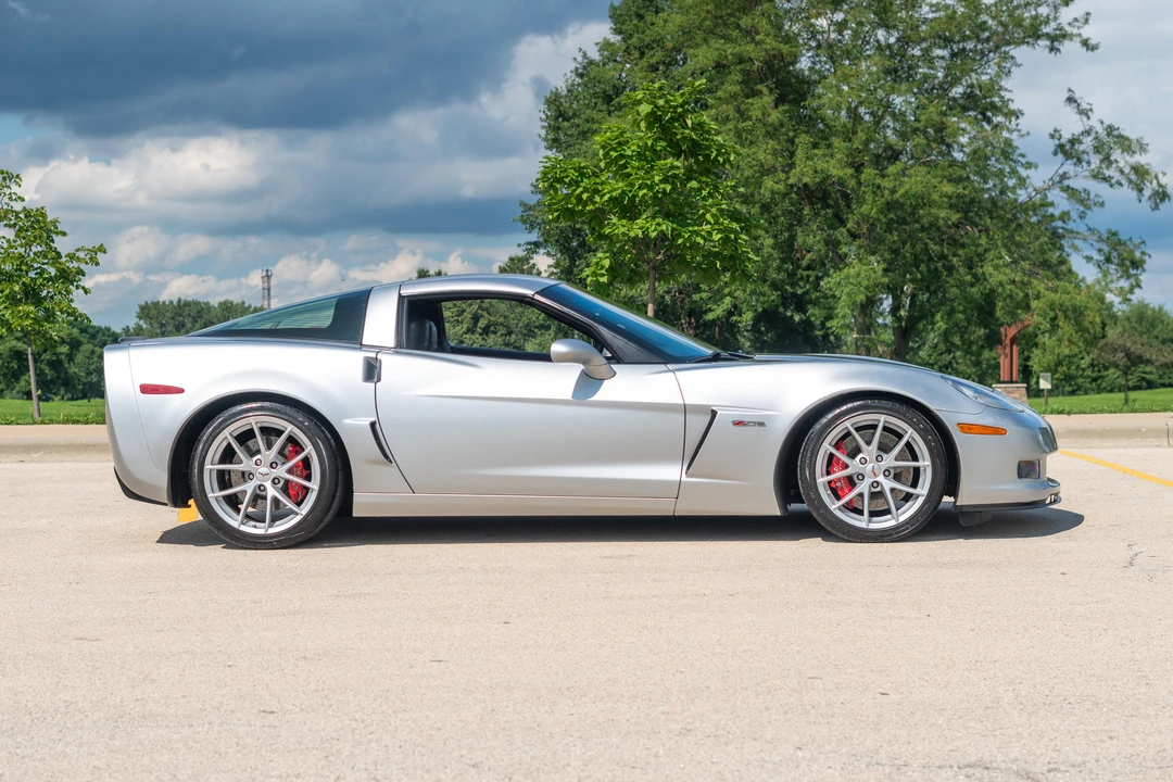 2011 Chevrolet Corvette C6 Z06 - Image 8 of 31