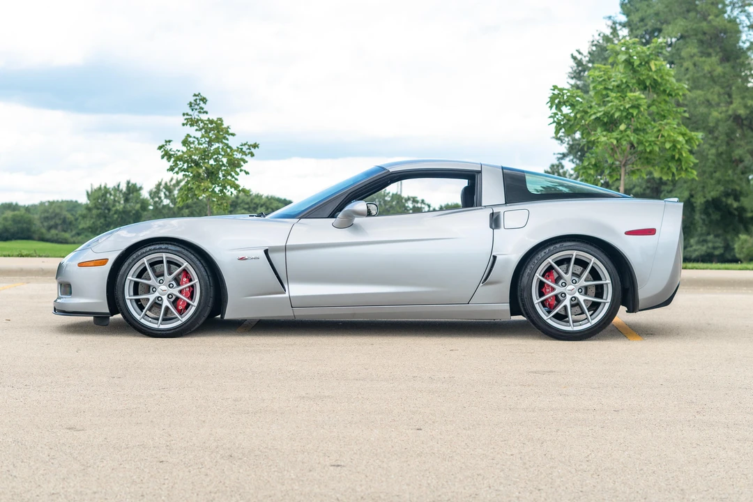 2011 Chevrolet Corvette C6 Z06 - Image 3 of 31