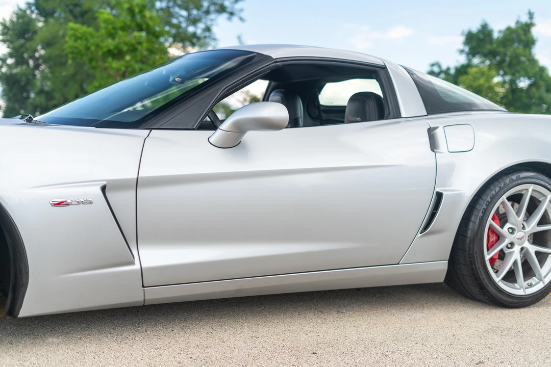 2011 Chevrolet Corvette C6 Z06 - Image 19 of 31