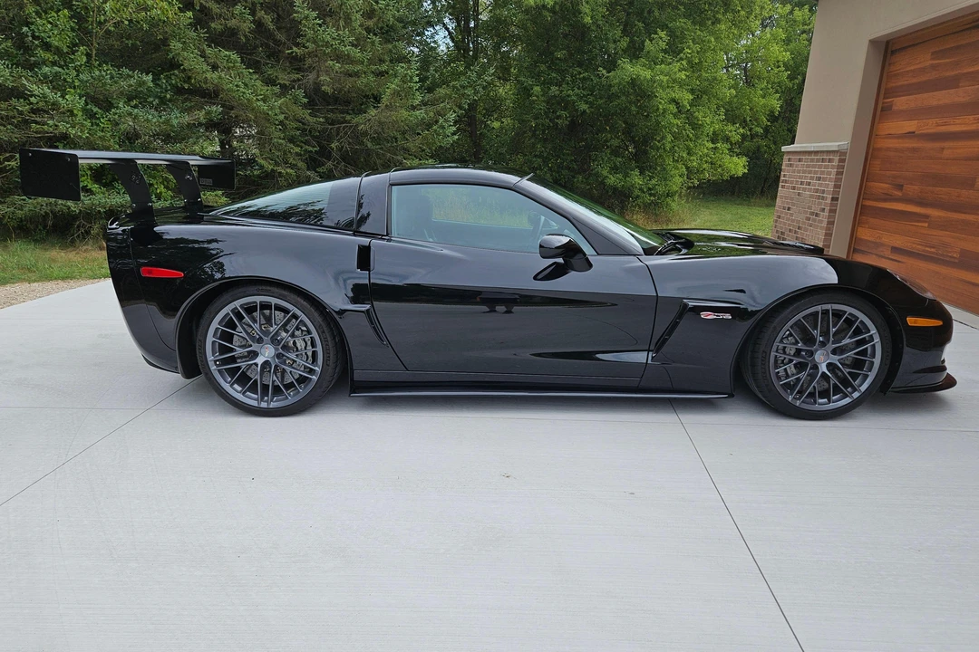 2011 Chevrolet Corvette C6 Z06 - Image 3 of 31