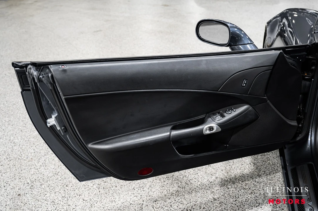 2011 Chevrolet Corvette C6 - Image 16 of 21