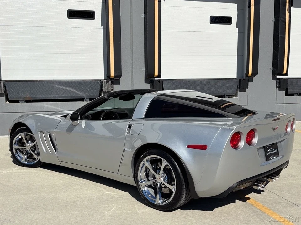2011 Chevrolet Corvette C6 - Image 18 of 21