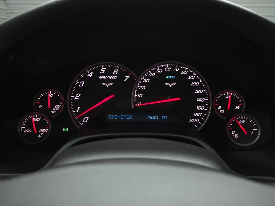 2011 Chevrolet Corvette C6 Grand Sport - Image 23 of 31