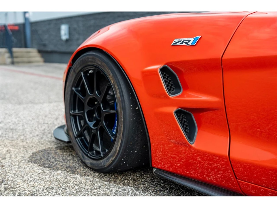 2011 Chevrolet Corvette C6 ZR1 - Image 17 of 31