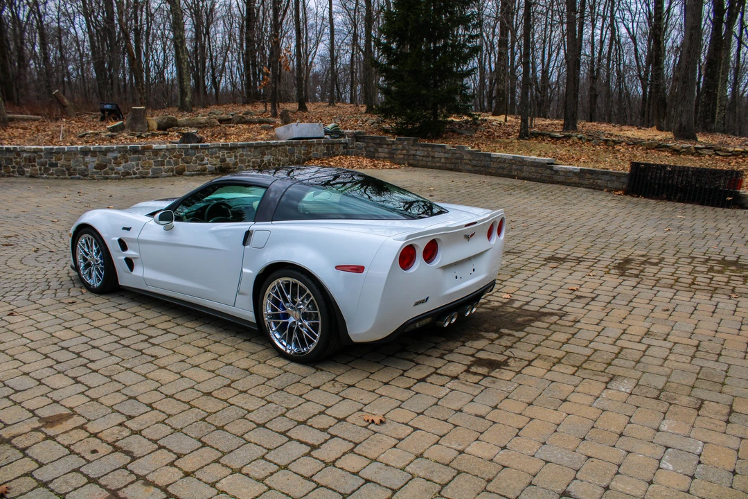 2011 Chevrolet Corvette C6 ZR1 - Image 13 of 24
