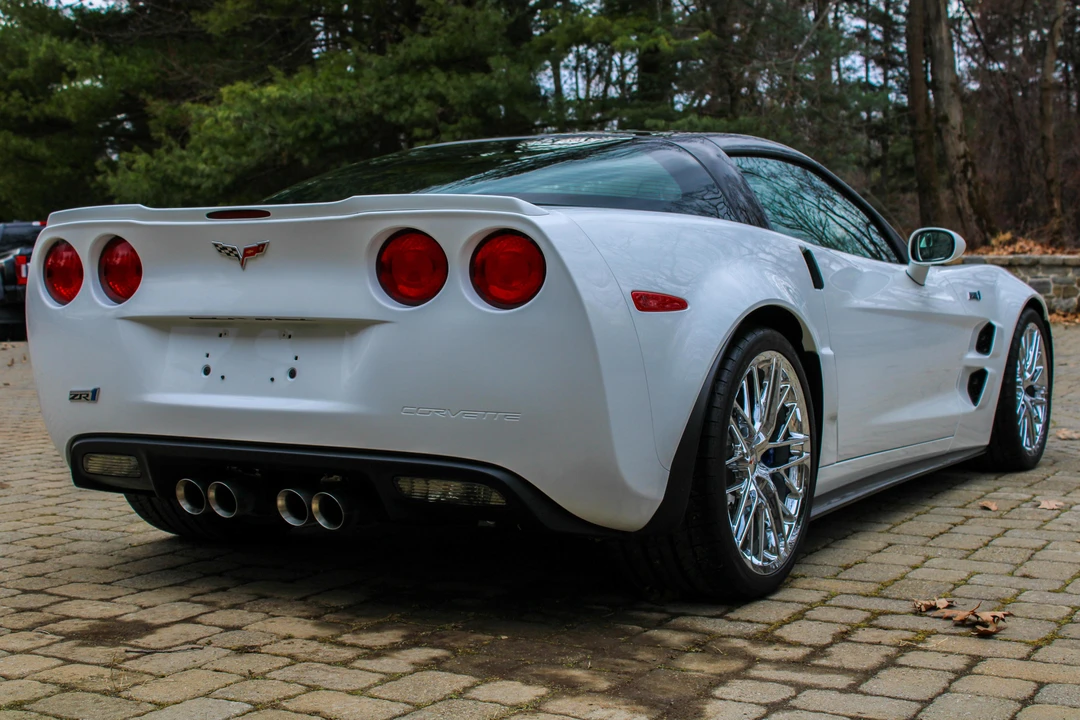 2011 Chevrolet Corvette C6 ZR1 - Image 4 of 24