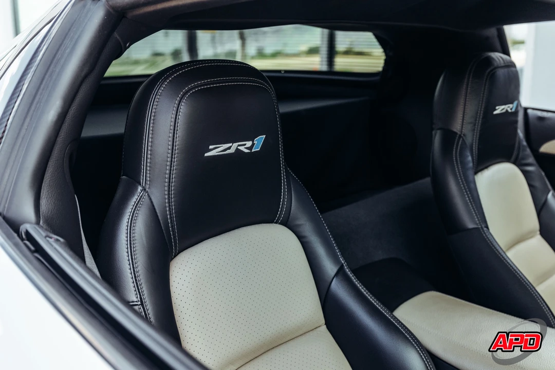 2011 Chevrolet Corvette C6 ZR1 - Image 26 of 31