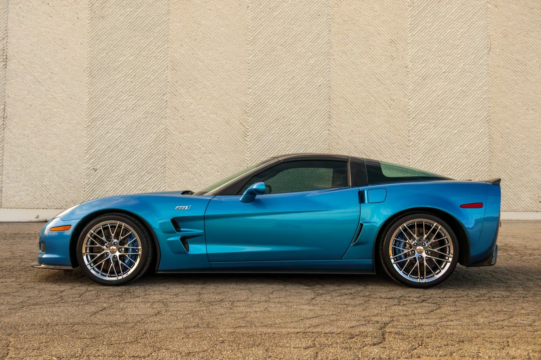 2011 Chevrolet Corvette C6 ZR1 - Image 2 of 31