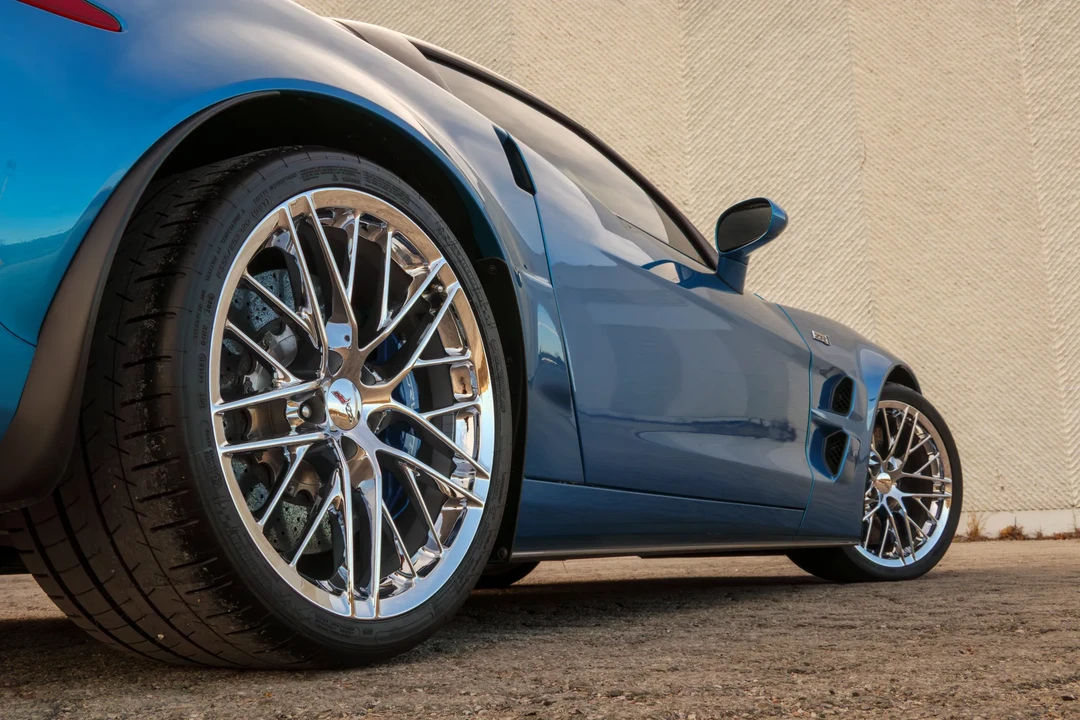 2011 Chevrolet Corvette C6 ZR1 - Image 13 of 31