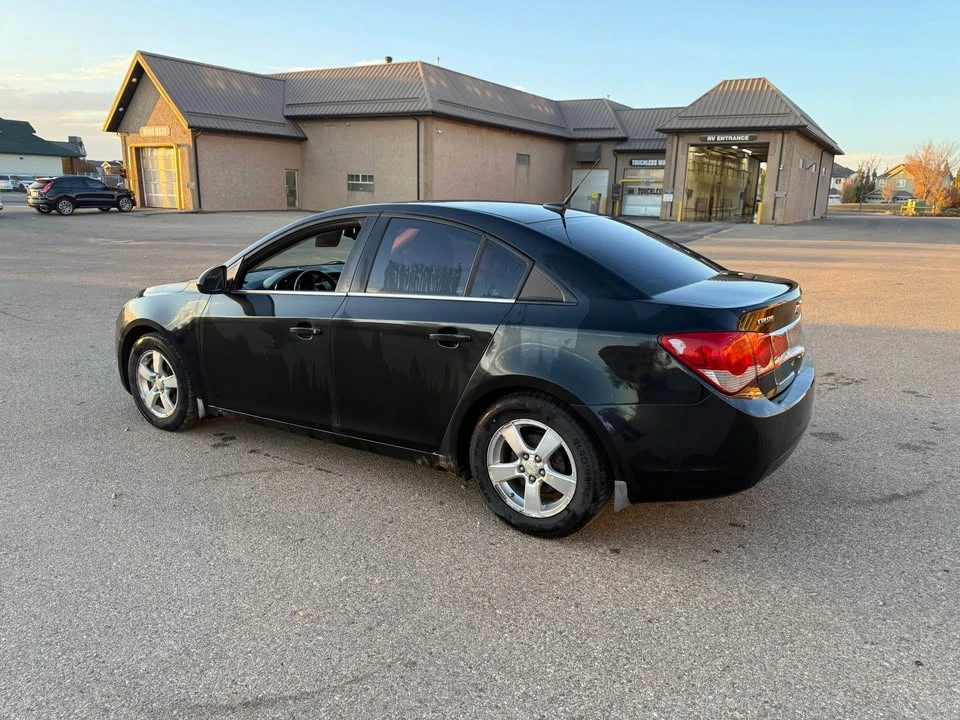 2011 Chevrolet Cruze - Image 4 of 13