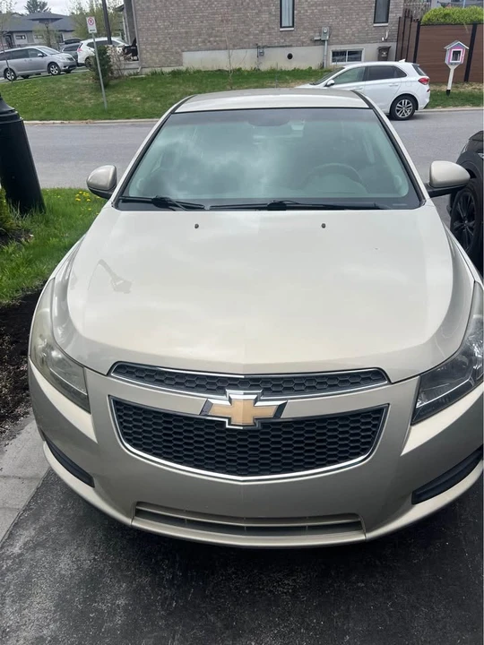 2011 Chevrolet Cruze - Image 2 of 11