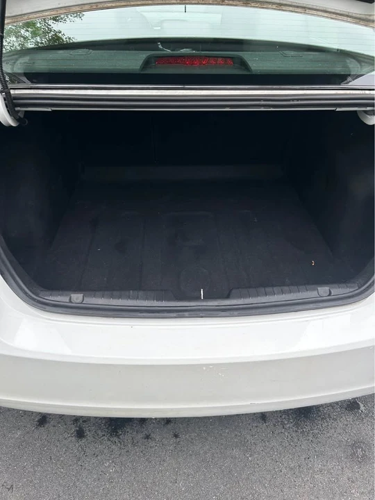 2011 Chevrolet Cruze - Image 10 of 15