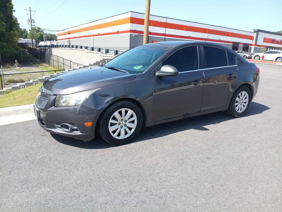 2011 Chevrolet Cruze - Image 4 of 8