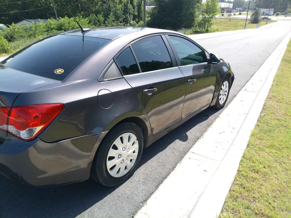 2011 Chevrolet Cruze - Image 5 of 8